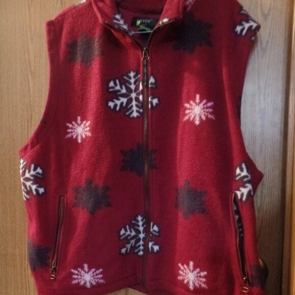 Lavon Lady Woman's Maroon Fleece-Feel Snowflake Vest, Size 2X - Picture 1 of 2